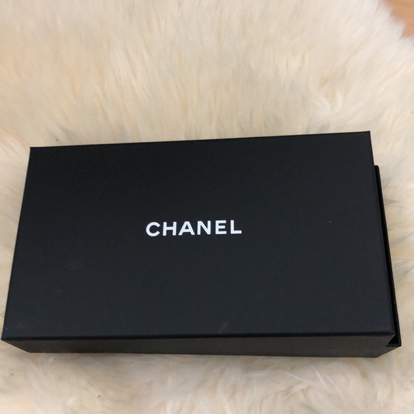 Chanel wallet. - Picture 10 of 16